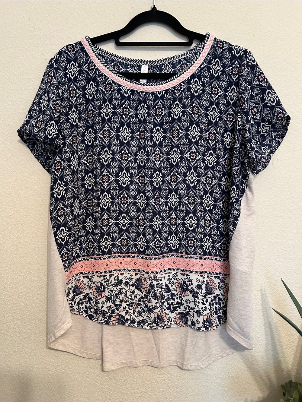 Xhilaration Navy and Pink Patterned Short-Sleeve Top